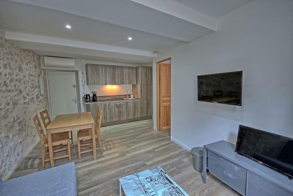 102-Appartement Refait A Neuf Vieil Антиб Екстериор снимка