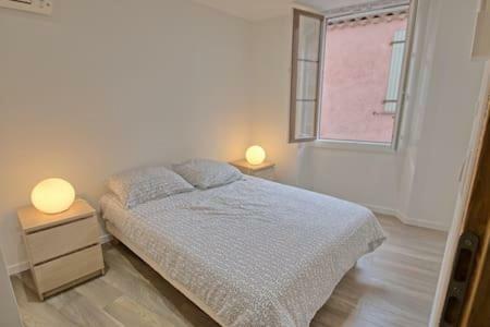 102-Appartement Refait A Neuf Vieil Антиб Екстериор снимка